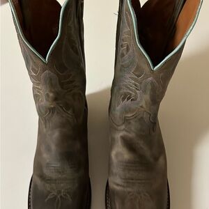 Dan Post Women’s Kendall Distressed Grey Western Performance Boots w/ Teal Trim
